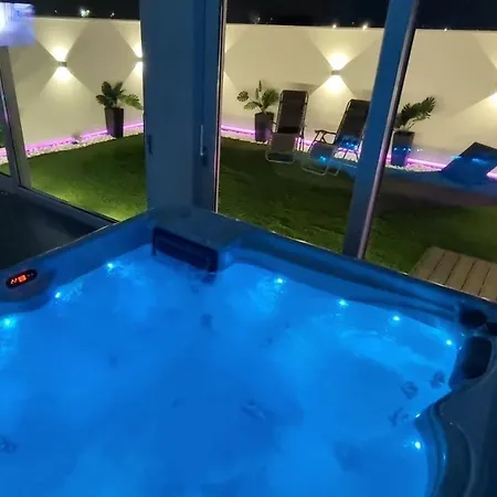 דירה Jacuzzi Istocno סראייבו